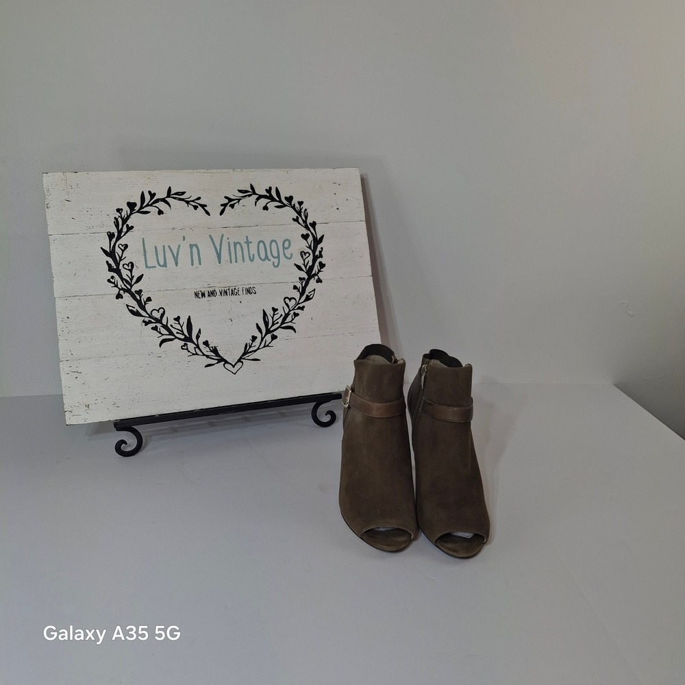 Marc Fisher Shimmee Olive Brown Suede-Like Peep Toe Booties Heel Womens 8M